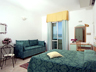 Hotel Smeraldo *** Bellaria Igea Marina - Camere dotate di asciugacapelli, cassaforte, TV Sat, aria condizionata